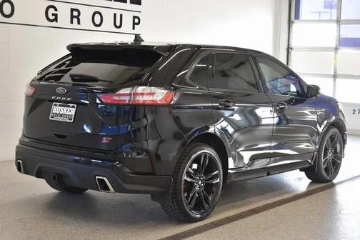 2021 Ford Edge ST