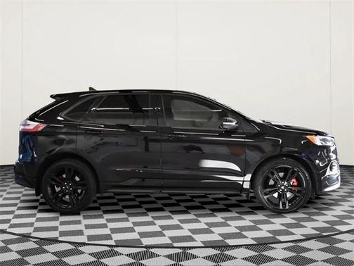 2021 Ford Edge ST