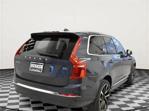 2024 Volvo XC90 B6 Plus Bright Theme 7-Seater
