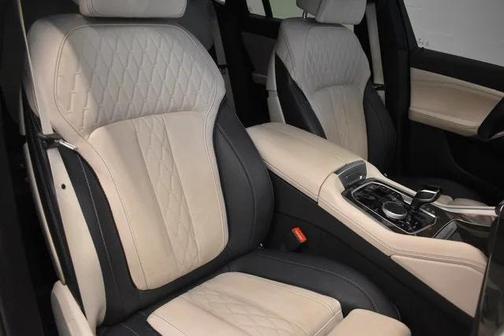 2022 BMW X6 xDrive40i