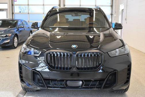 Black Sapphire Metallic 2026 BMW X5 xDrive40i