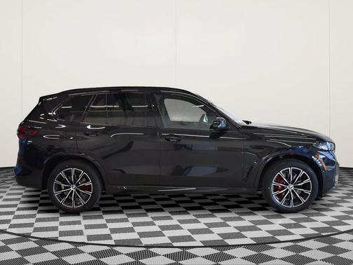 Black Sapphire Metallic 2026 BMW X5 xDrive40i