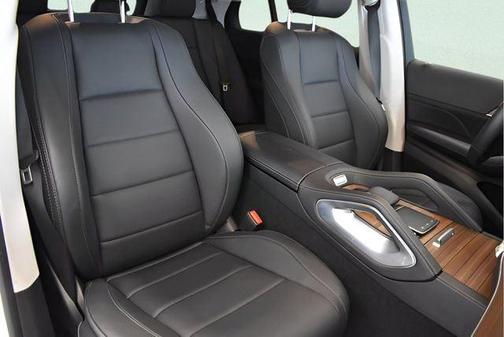 White 2025 Mercedes-Benz GLE 350 4MATIC