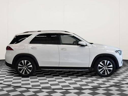White 2025 Mercedes-Benz GLE 350 4MATIC