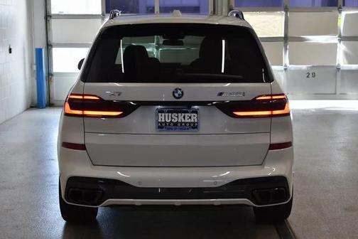 2026 BMW X7 M60i