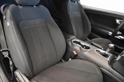 2021 Ford Mustang EcoBoost