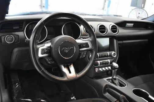 2021 Ford Mustang EcoBoost