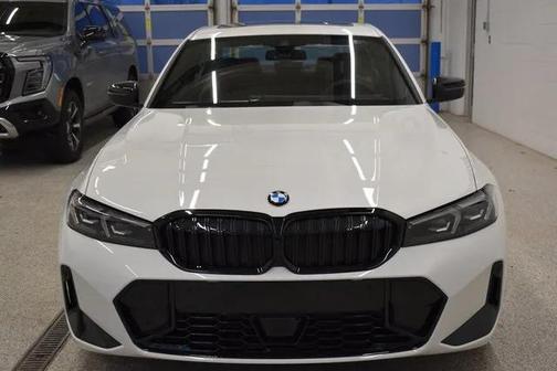 2026 BMW 330 xDrive NA