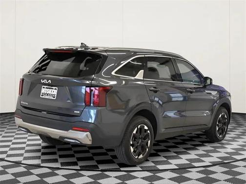 2024 Kia Sorento S