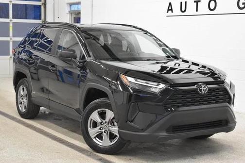 2025 Toyota RAV4 Hybrid LE