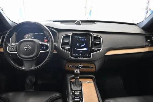 2019 Volvo XC90 T6 Inscription