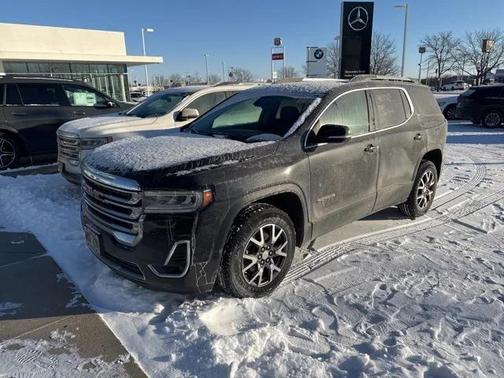 2023 GMC Acadia AWD SLT