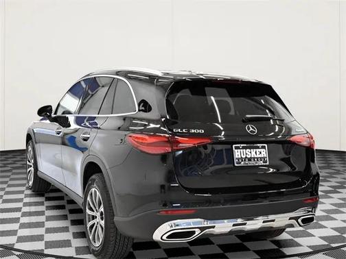 2026 Mercedes-Benz GLC 300 4MATIC