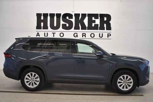 Cloud 2025 Toyota Grand Highlander XLE