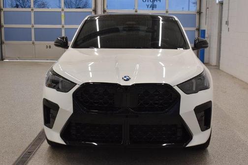 Alpine White 2026 BMW X2 xDrive28i