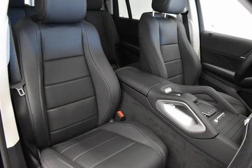 2026 Mercedes-Benz GLS 450 4MATIC