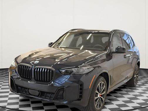 Carbon Black Metallic 2026 BMW X5 xDrive40i