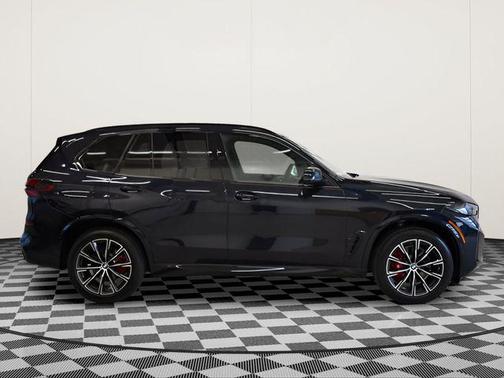Carbon Black Metallic 2026 BMW X5 xDrive40i