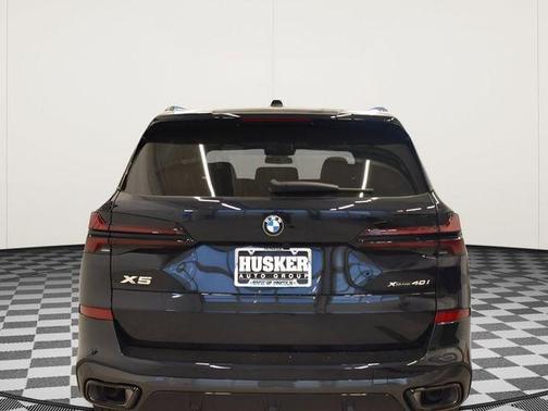 Carbon Black Metallic 2026 BMW X5 xDrive40i