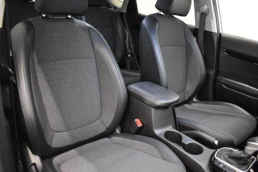 Snow White Pearl 2025 Kia Seltos S