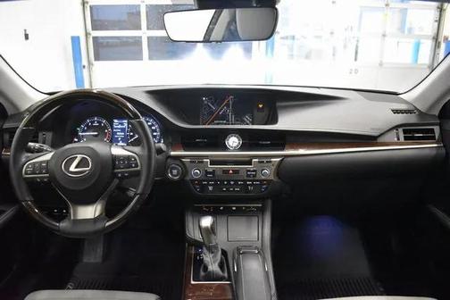 2017 Lexus ES 350 Base