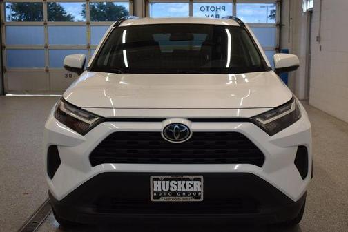 Ice Cap 2025 Toyota RAV4 XLE