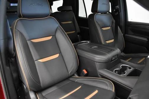 2023 GMC Yukon 4WD AT4