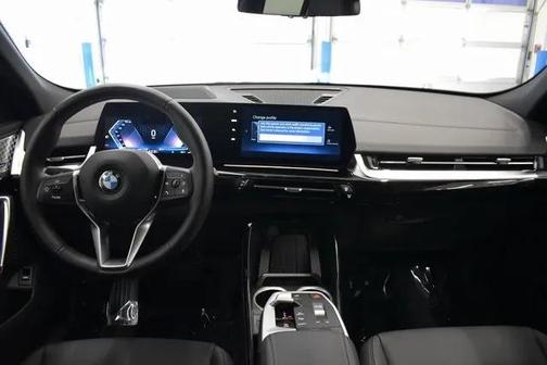 2025 BMW X2 xDrive28i