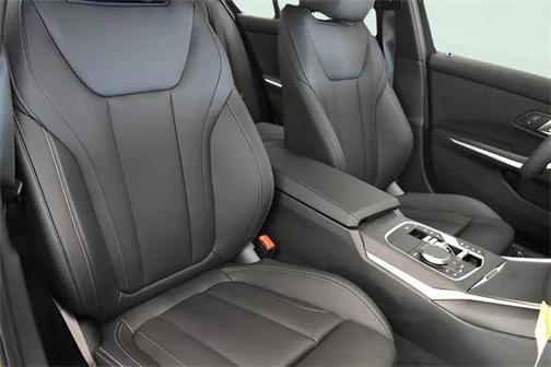 2026 BMW 330 i xDrive