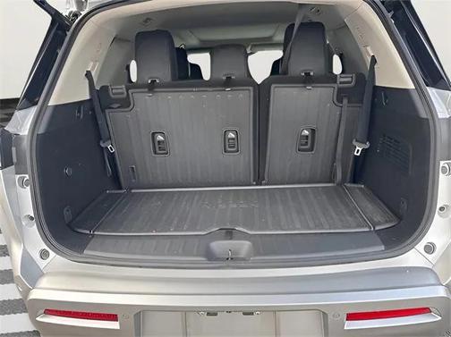 2023 Nissan Pathfinder Platinum 4WD