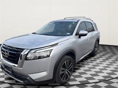 2023 Nissan Pathfinder Platinum 4WD