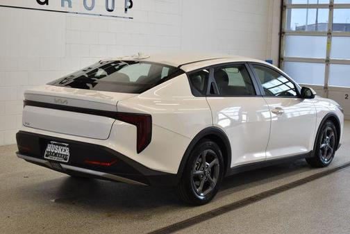 Snow White Pearl 2025 Kia K4 LXS