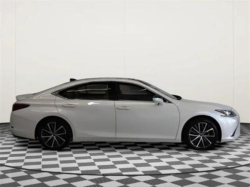 2023 Lexus ES 350 Base
