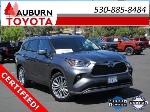 2023 Toyota Highlander Hybrid Platinum