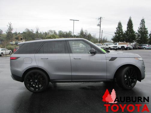2024 Land Rover Range Rover Sport SE