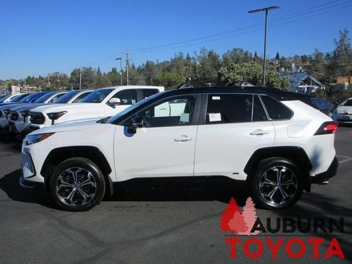 2025 Toyota RAV4 Hybrid SE