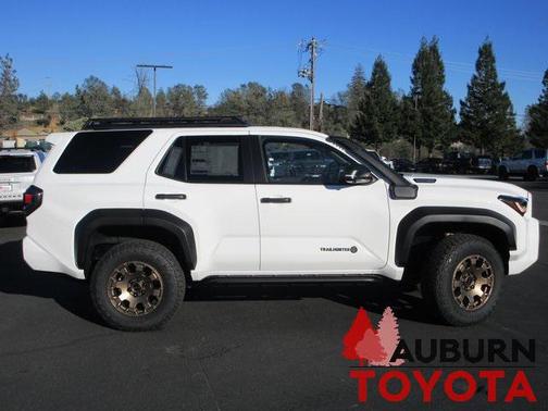 2026 Toyota 4Runner Hybrid Trailhunter