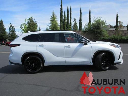 2024 Toyota Highlander XSE