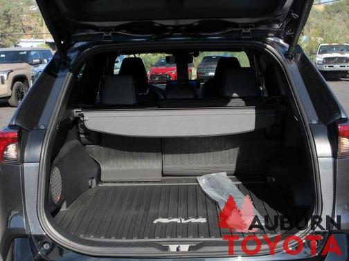 2025 Toyota RAV4 Hybrid SE