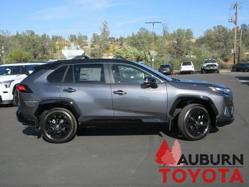 2025 Toyota RAV4 Hybrid SE