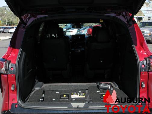 2026 Toyota Sienna XSE 7 Passenger