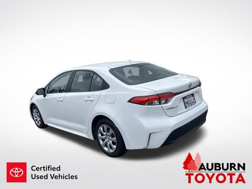 Ice Cap 2024 Toyota Corolla LE