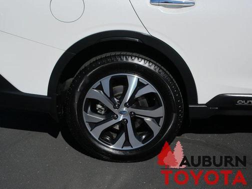 2020 Subaru Outback Touring XT