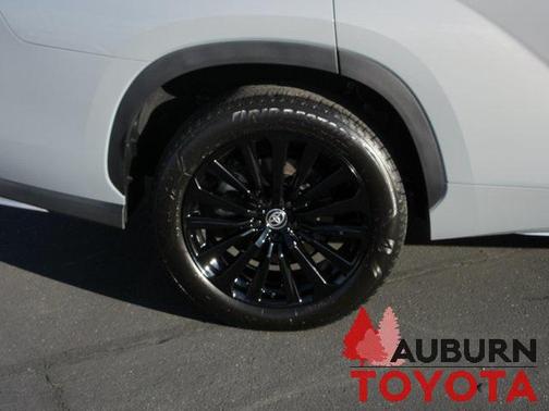 2025 Toyota Highlander XSE