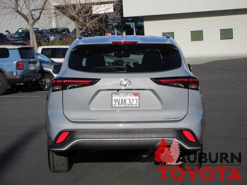 2025 Toyota Highlander XSE