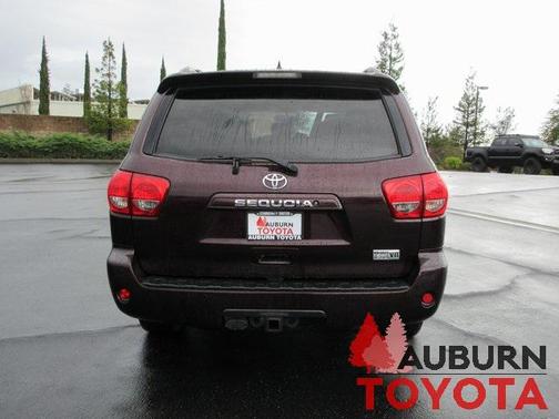 2016 Toyota Sequoia SR5