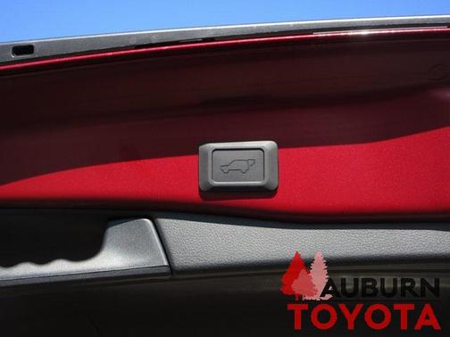 2025 Toyota RAV4 Hybrid XLE Premium