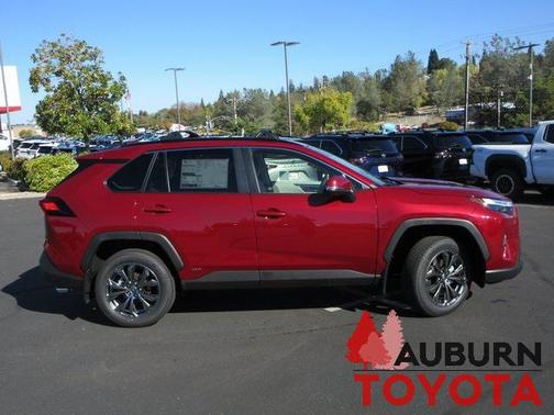 2025 Toyota RAV4 Hybrid XLE Premium