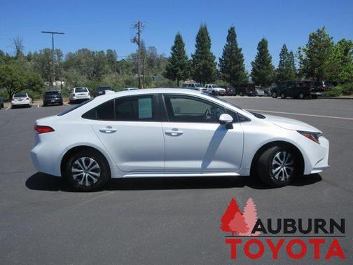2022 Toyota Corolla Hybrid LE