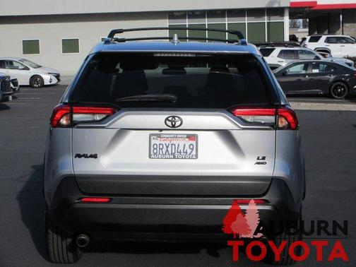 2020 Toyota RAV4 LE